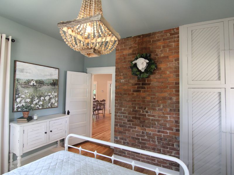 Fixer To Fabulous HGTV