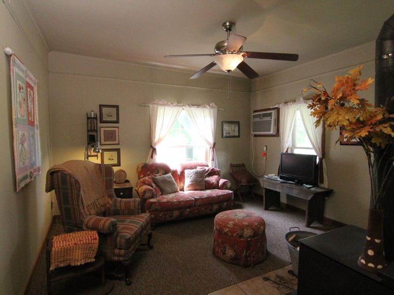 Fixer To Fabulous HGTV