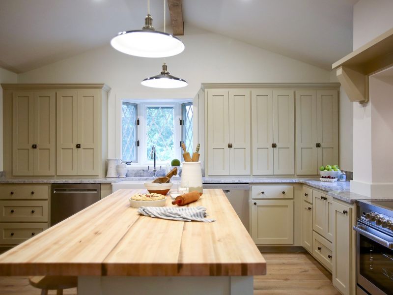 Fixer To Fabulous HGTV