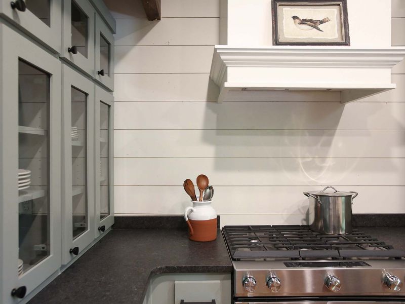 Fixer To Fabulous HGTV