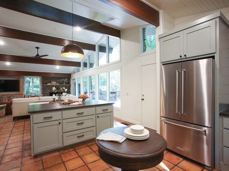 Fixer To Fabulous HGTV