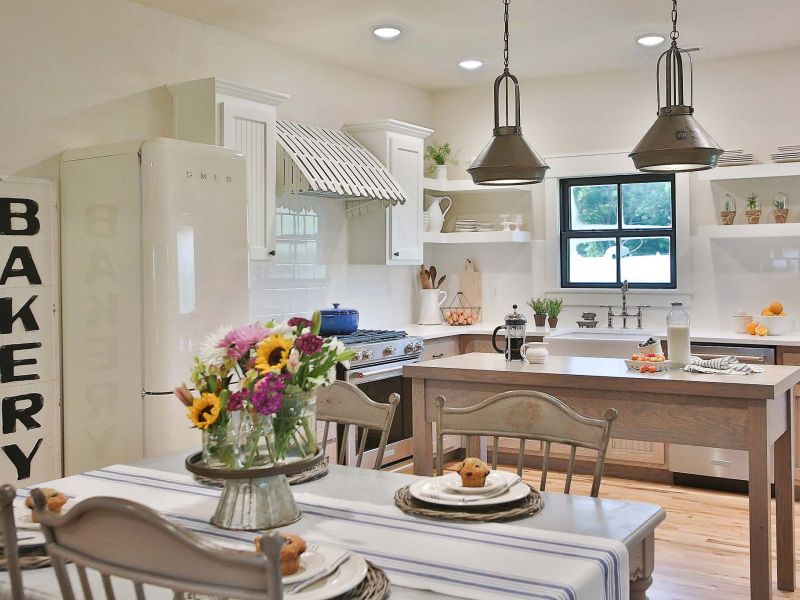 Fixer To Fabulous HGTV