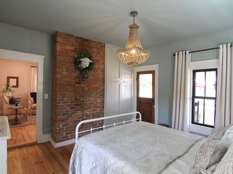 Fixer To Fabulous HGTV