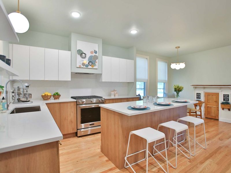 Fixer To Fabulous HGTV