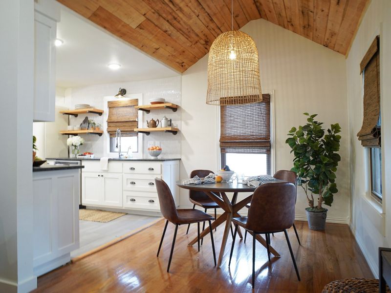 Fixer To Fabulous HGTV