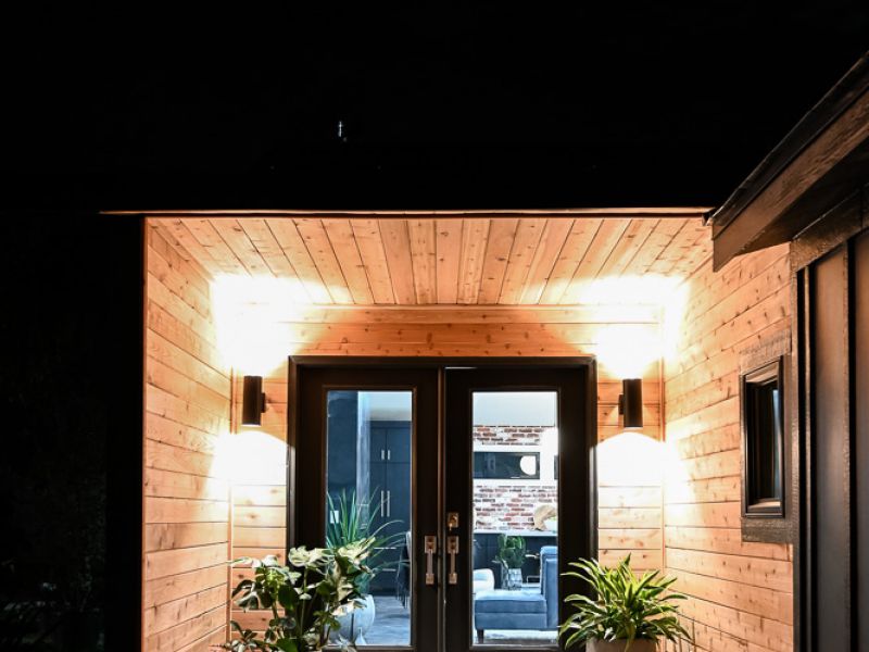 HGTV FIXER TO FABULOUS 206