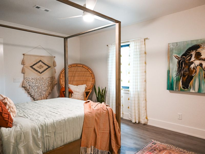 HGTV FIXER TO FABULOUS 206