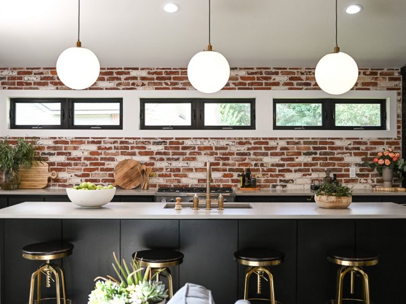 HGTV FIXER TO FABULOUS 206