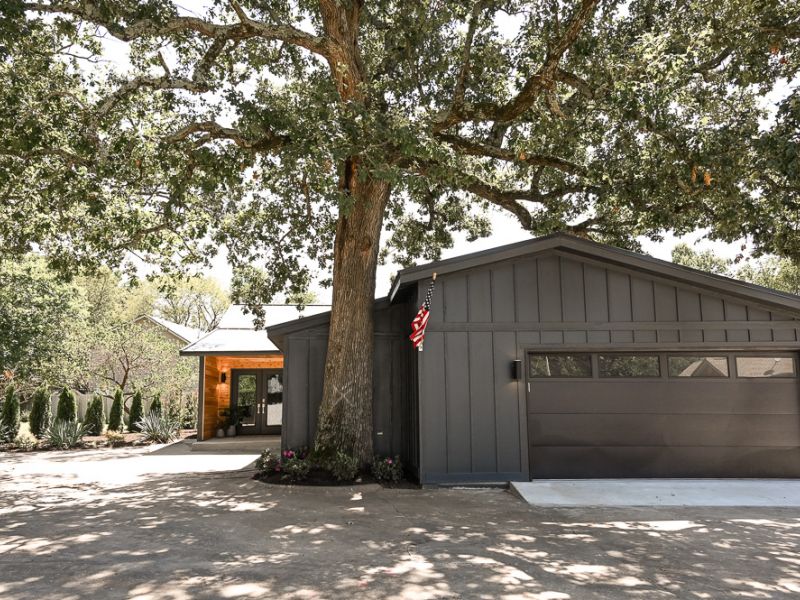 HGTV FIXER TO FABULOUS 206