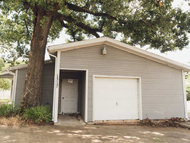 HGTV FIXER TO FABULOUS 206