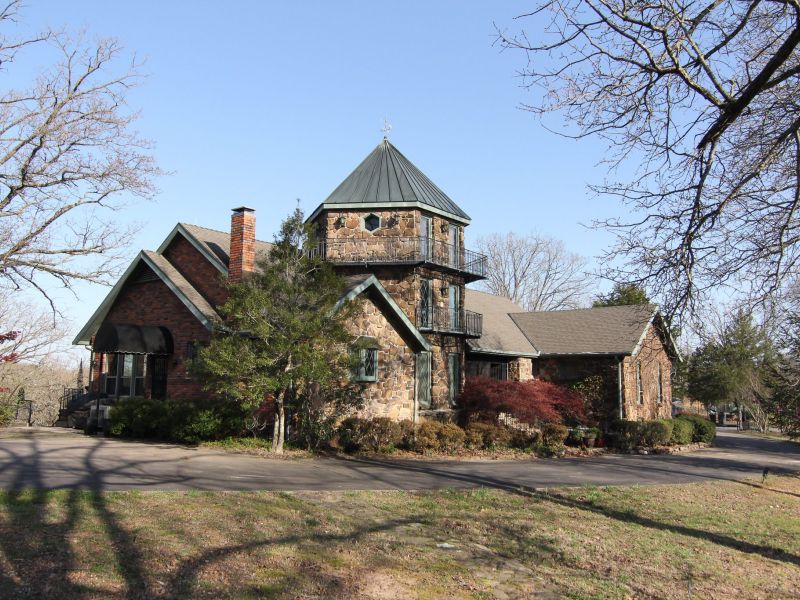 Fixer To Fabulous HGTV