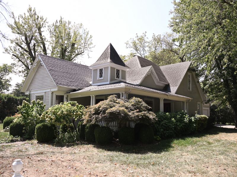 HGTV Fixer To Fabulous 210 101