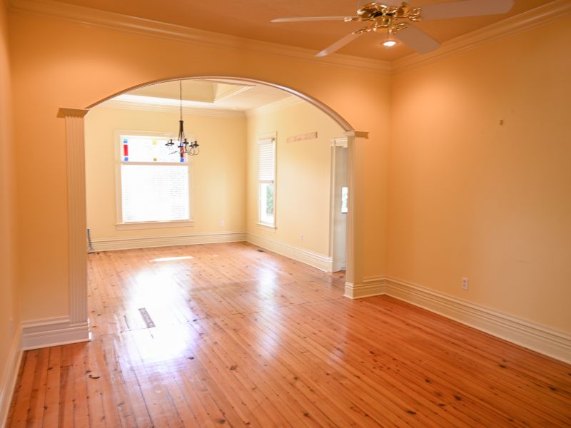 HGTV Fixer To Fabulous 210 12