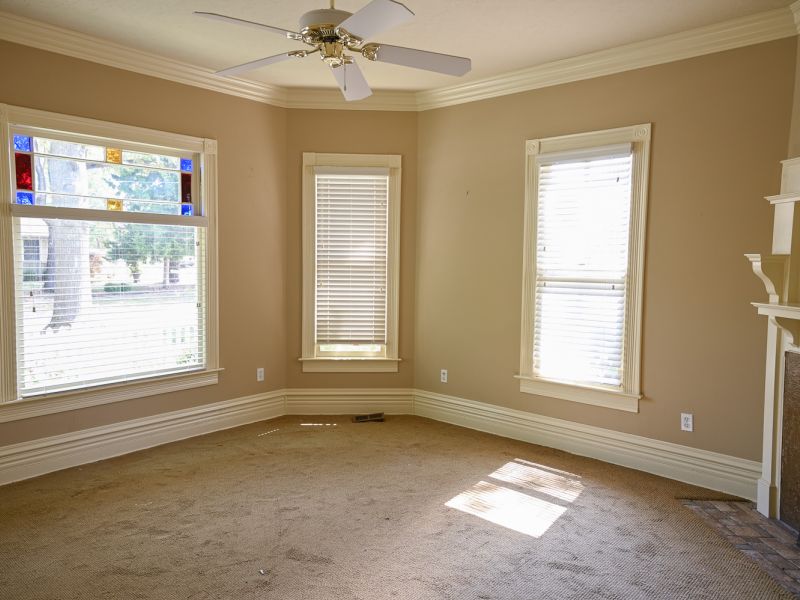 HGTV Fixer To Fabulous 210 18