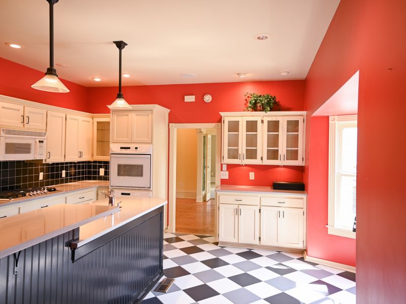 HGTV Fixer To Fabulous 210 34