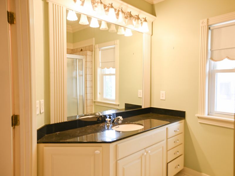 HGTV Fixer To Fabulous 210 51