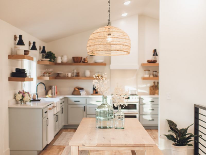 HGTV Fixer To Fabulous 2529