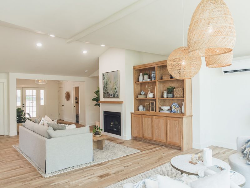 HGTV Fixer To Fabulous 2873