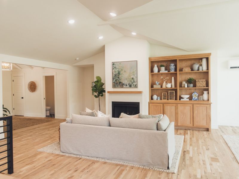 HGTV Fixer To Fabulous 2879