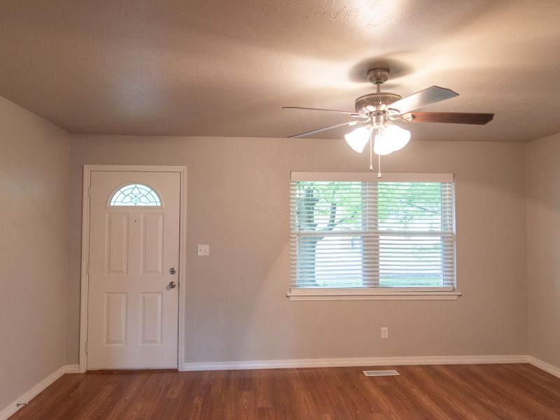 HGTV Fixer To Fabulous 6052