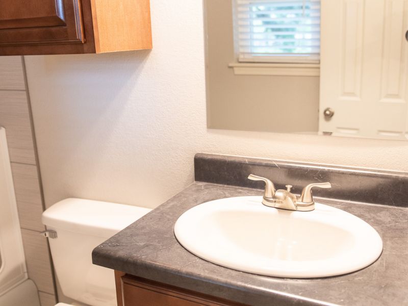 HGTV Fixer To Fabulous 6069