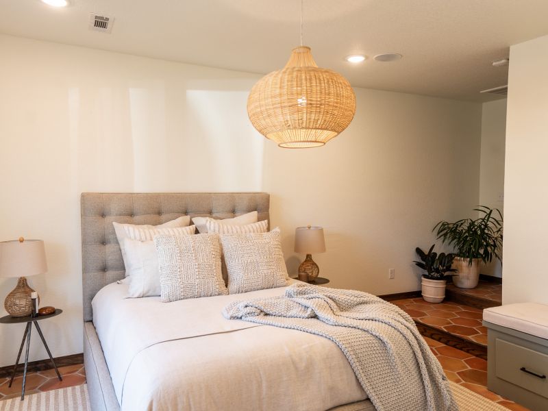 HGTV Fixer To Fabulous  15