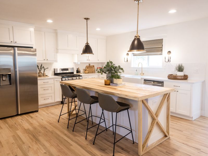 HGTV Fixer To Fabulous 16