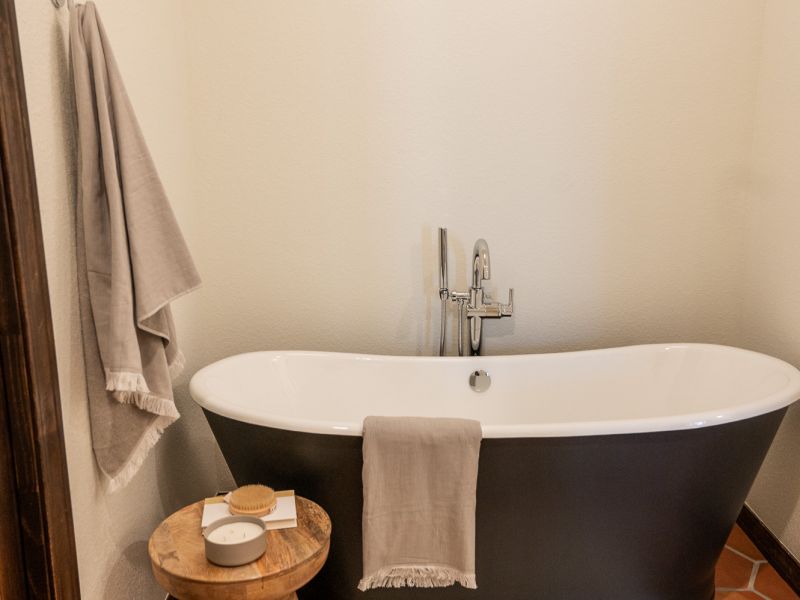 HGTV Fixer To Fabulous  18