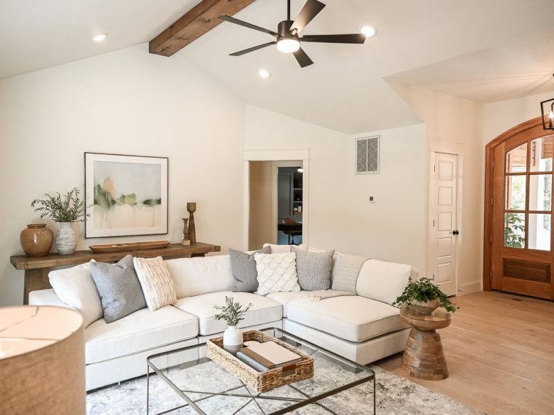 HGTV Fixer To Fabulous 19