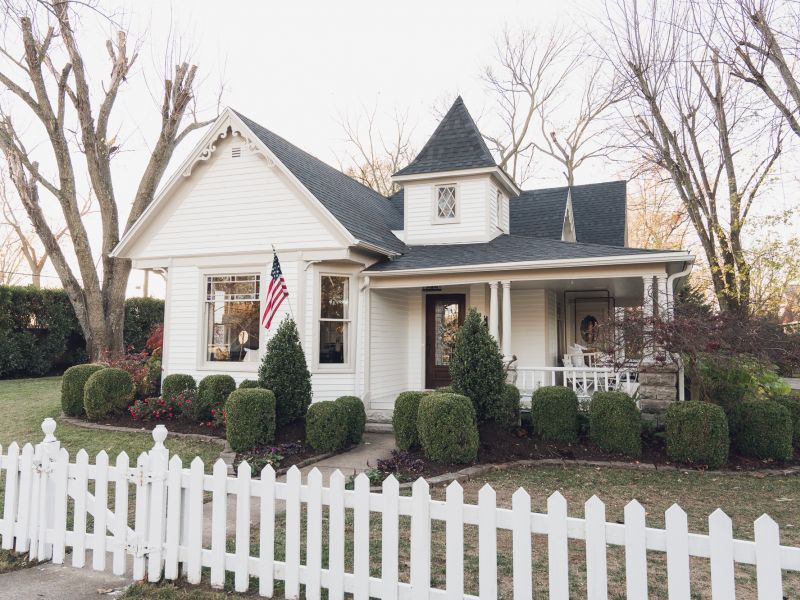 HGTV Fixer To Fabulous  2