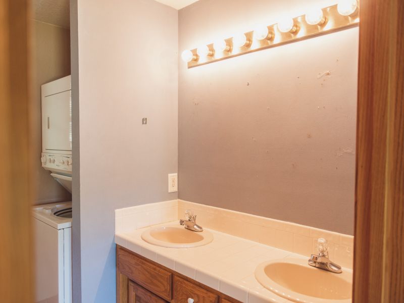 HGTV Fixer To Fabulous 203 18