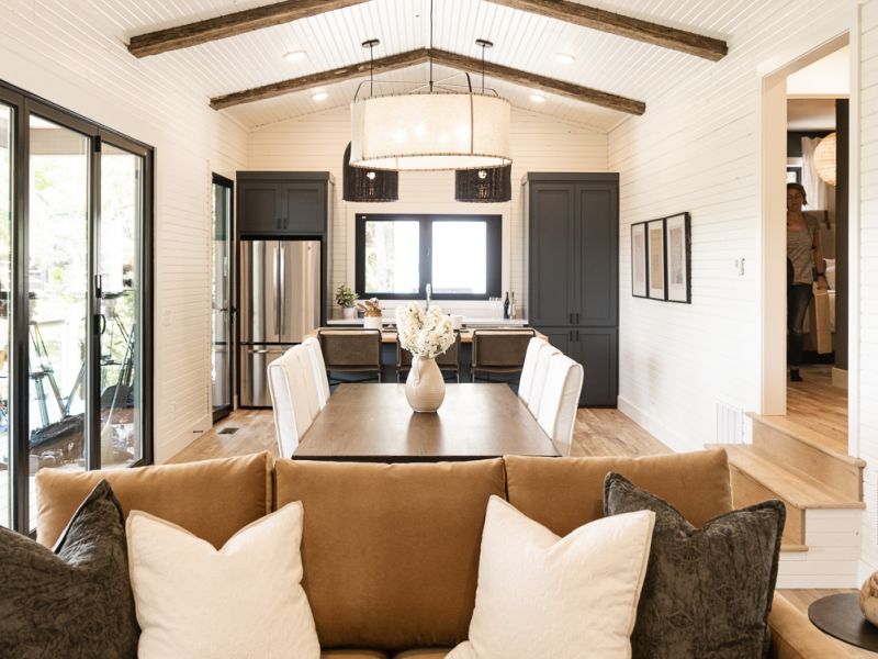 HGTV Fixer To Fabulous 203a 29