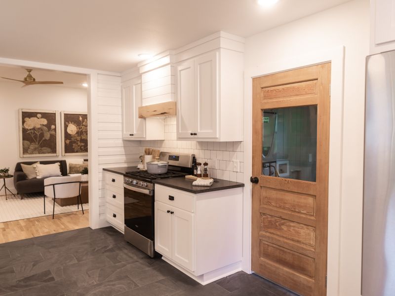 HGTV Fixer To Fabulous 203a 77