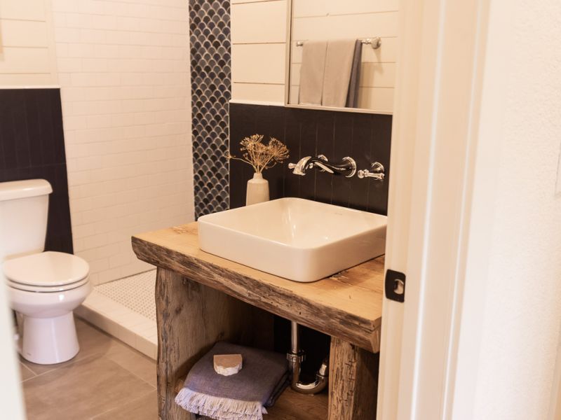 HGTV Fixer To Fabulous 203a 8