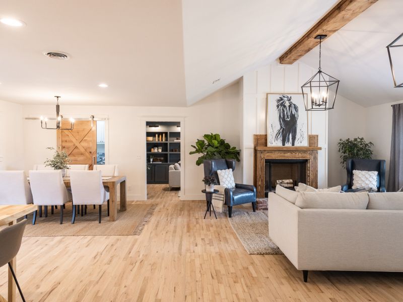 HGTV Fixer To Fabulous 23