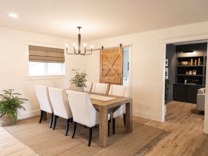 HGTV Fixer To Fabulous 36