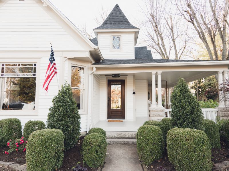 HGTV Fixer To Fabulous  6