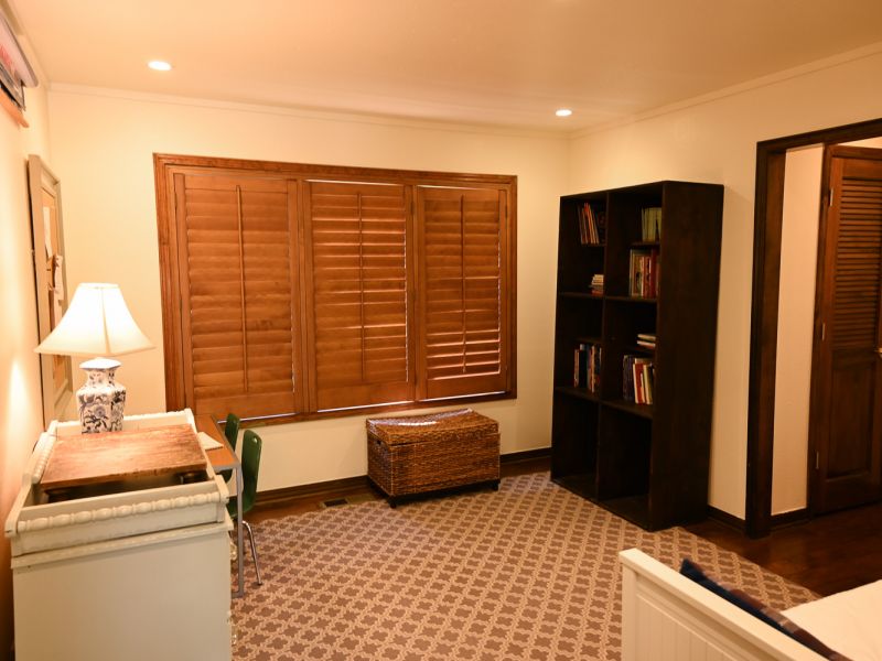 HGTV Fixer To Fabulous Walker 33