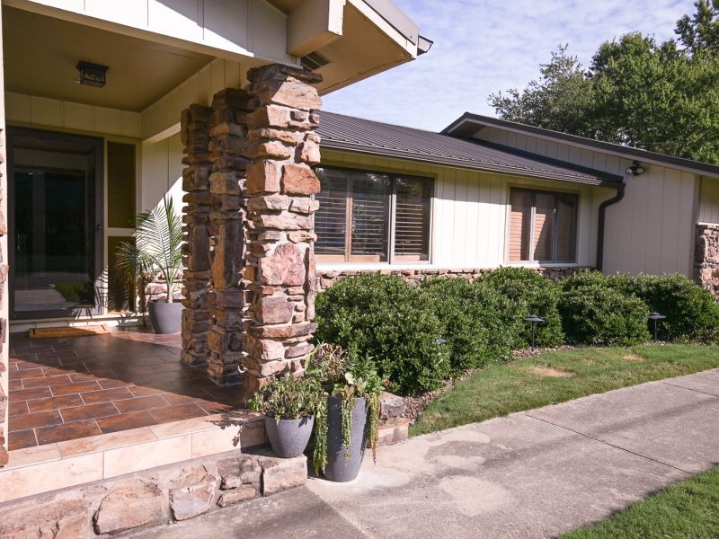 HGTV Fixer To Fabulous Walker 4