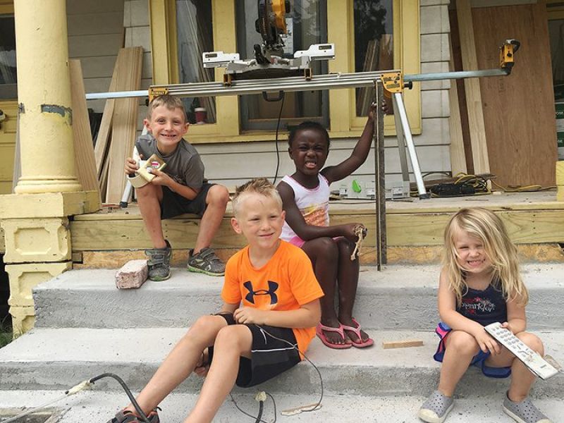 Fixer To Fabulous HGTV