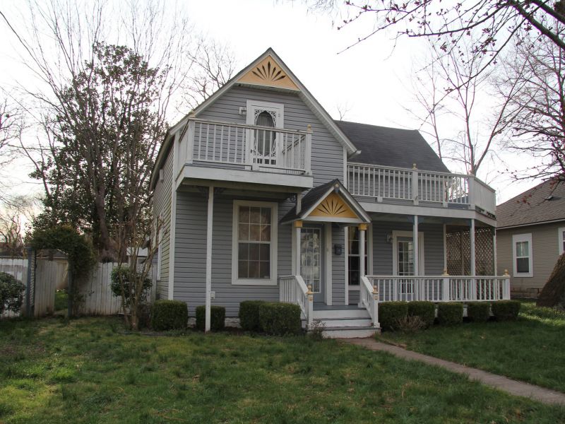 Fixer To Fabulous HGTV