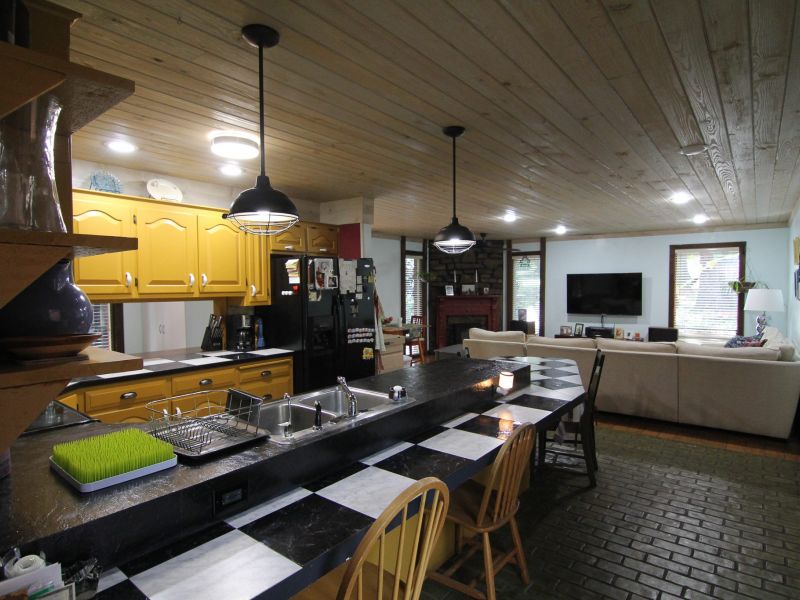 Fixer To Fabulous HGTV