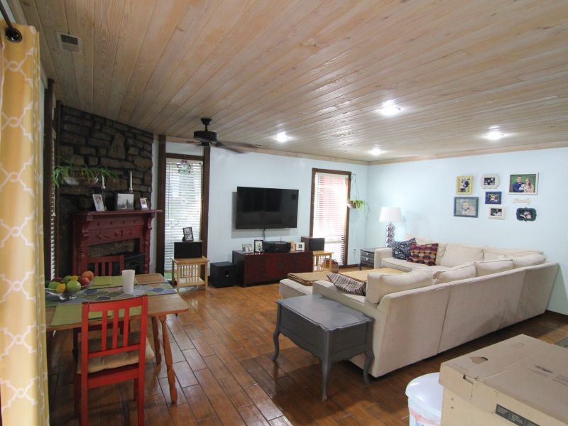 Fixer To Fabulous HGTV