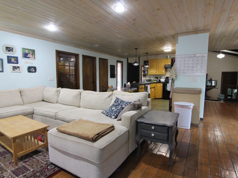 Fixer To Fabulous HGTV