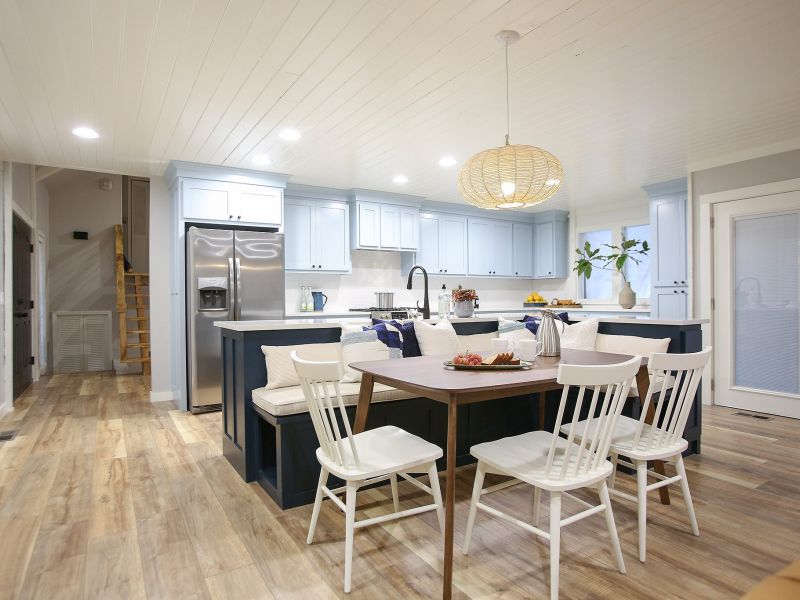 Fixer To Fabulous HGTV