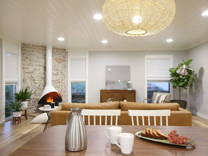 Fixer To Fabulous HGTV