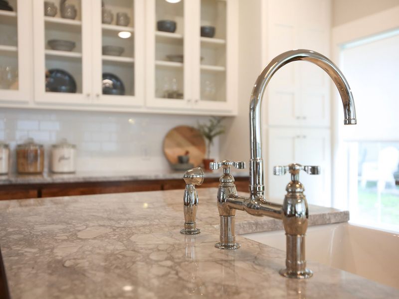 Fixer To Fabulous HGTV