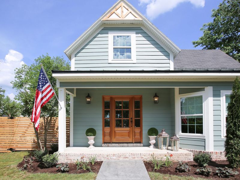 Fixer To Fabulous HGTV