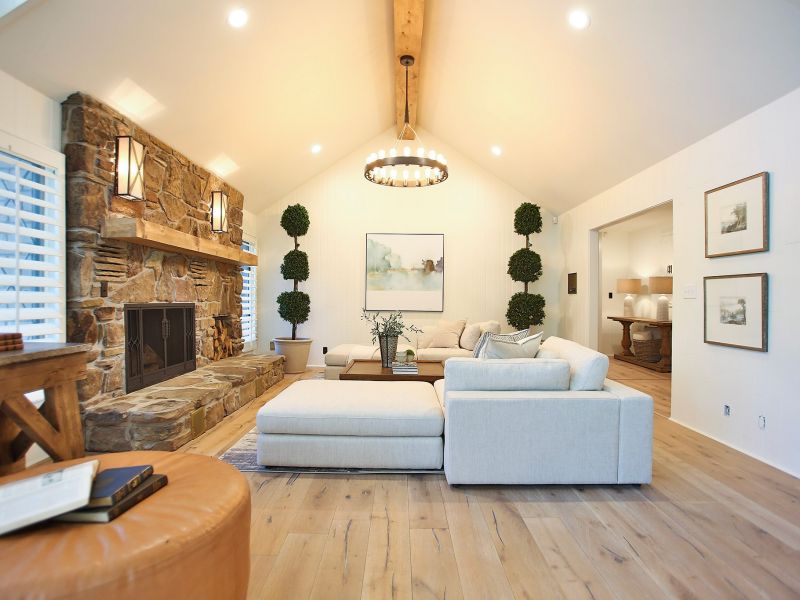 Fixer To Fabulous HGTV