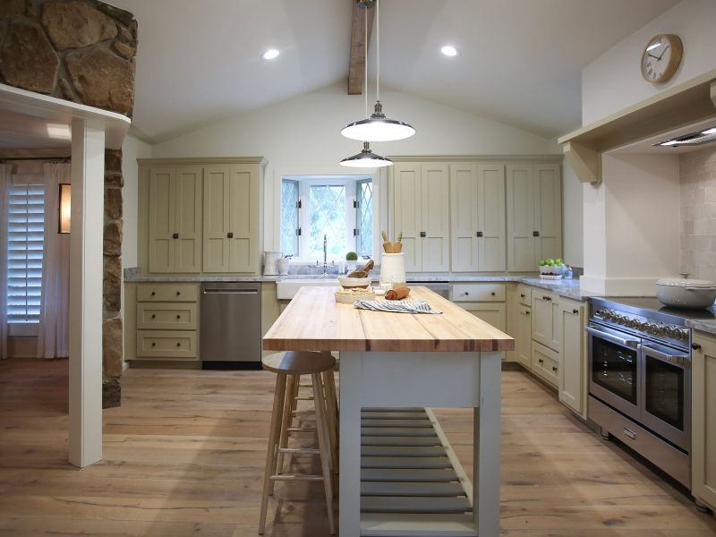 Fixer To Fabulous HGTV